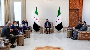 بريطانيا تستأنف علاقاتها مع سورية بعد 14 عاماً وتعلن عن مساعدات إنسانية