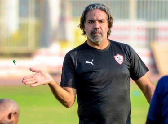 مدحت عبد الهادي نجم الزمالك يحتفل بعيد ميلاده الحادي والخمسين