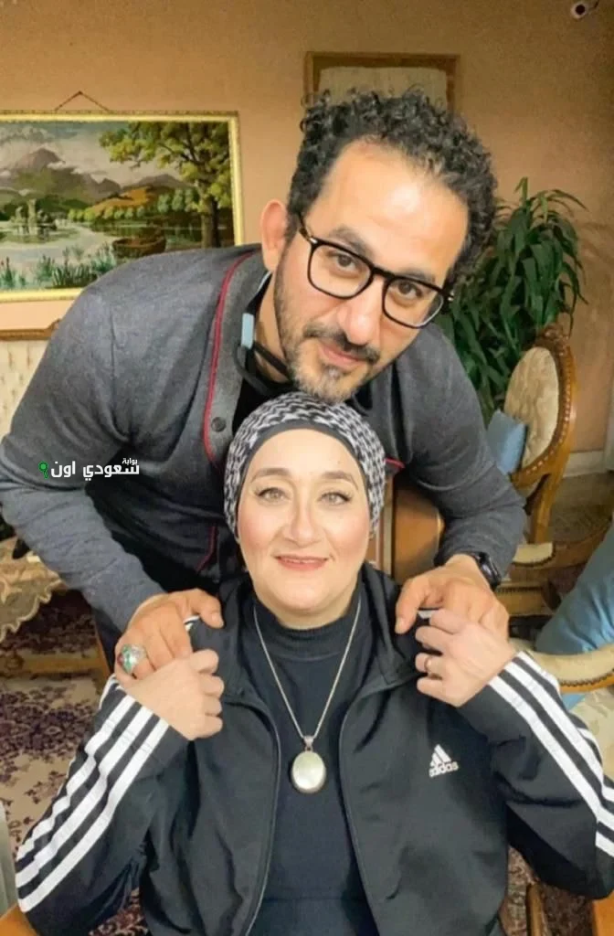 شقيقة أحمد حلمي تكشف عن عمق علاقتها به ورؤية أولادها له كأب وقدوة لهم
