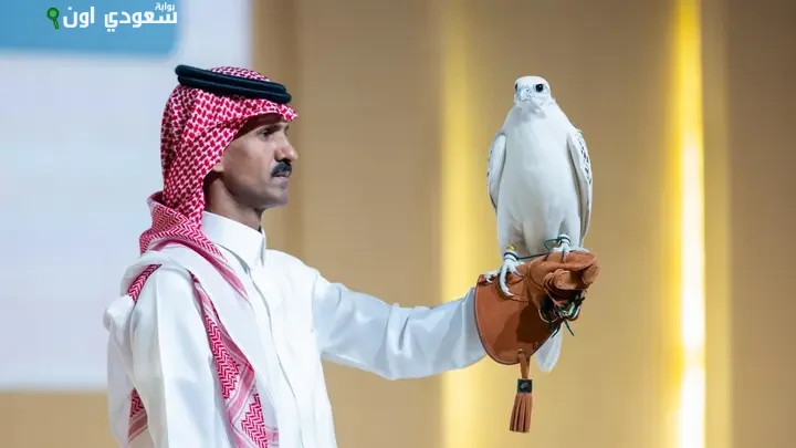 بيع أغلى صقر في مزاد نادي الصقور السعودي بمبلغ 1.2 مليون ريال