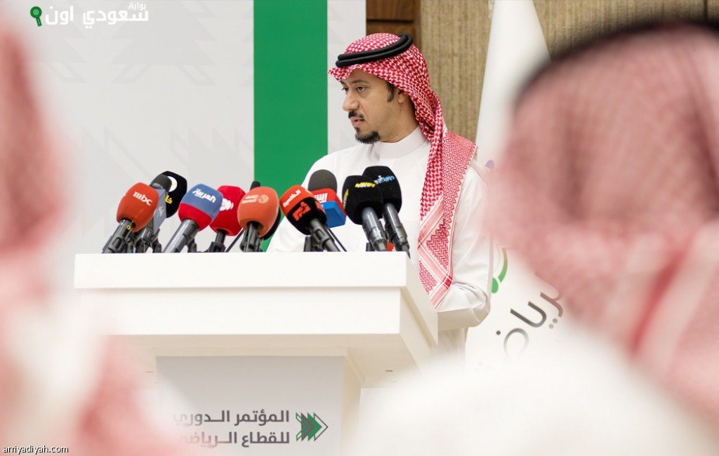 عبدالعزيز العوجان، المدير التنفيذي للجنة الاحتراف