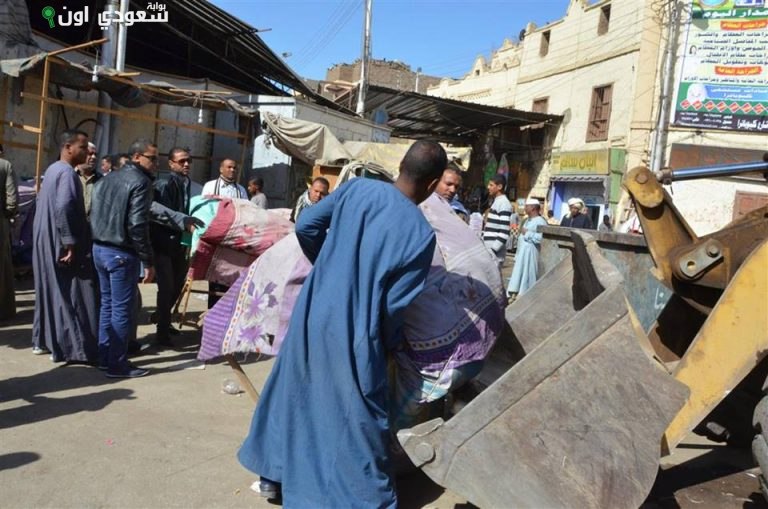 حملة لرفع الإشغالات بالأقصر تسفر عن 12 مخالفة جديدة