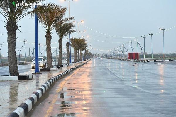 أمطار وغبار في جازان