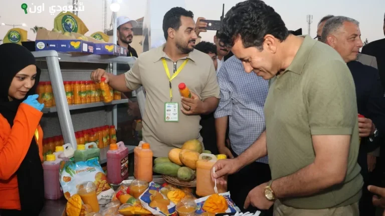 محافظ الإسماعيلية يتفقد بازار المانجو بالقرية الأوليمبية