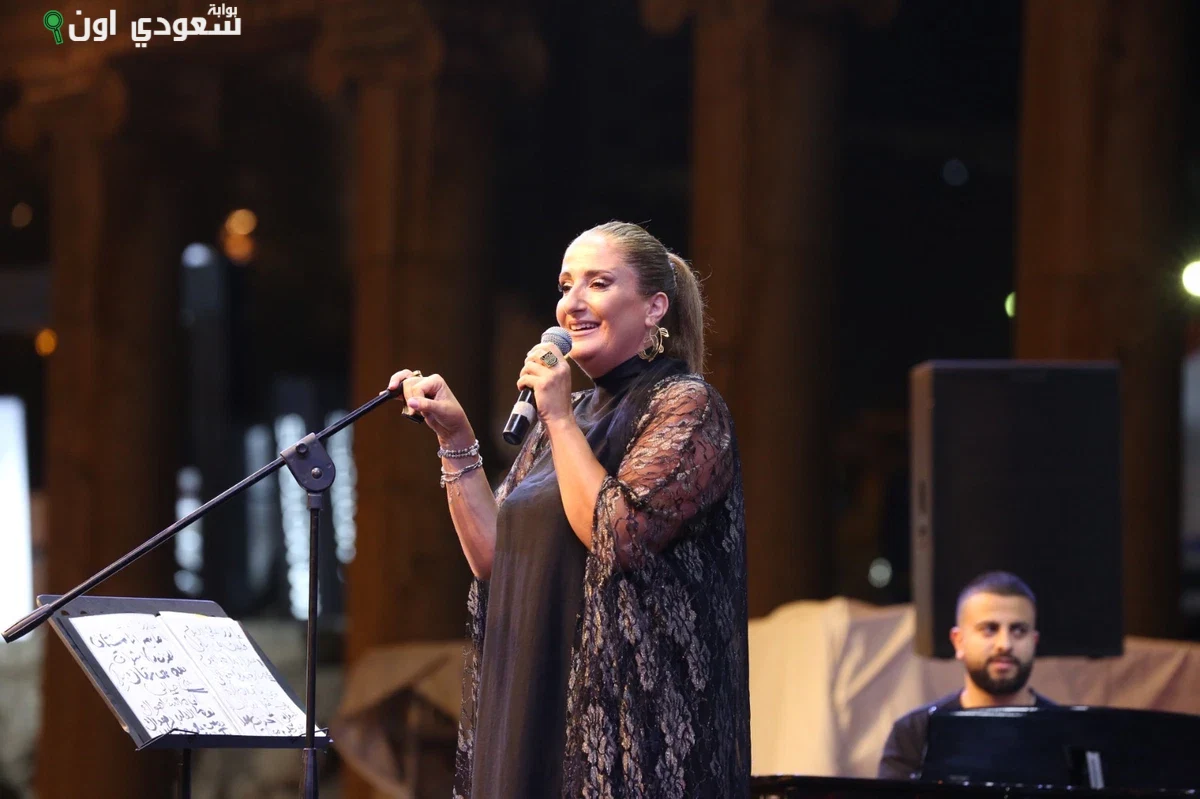 الفنانة مكادي نحّاس في مهرجان "جرش"