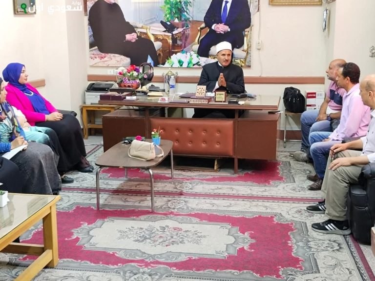 اجتماع رئيس منطقة الإسماعيلية الأزهرية مع مديري المراحل التعليمية