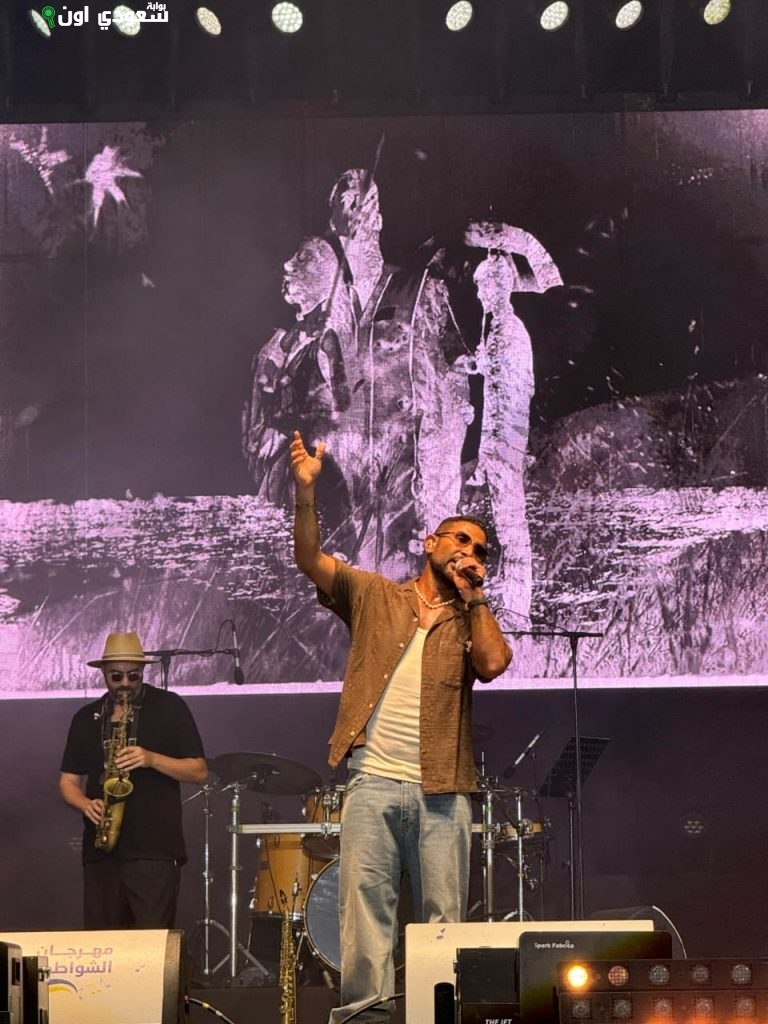 أحمد سعد يشعل ليالي مهرجان الشواطئ بالمغرب أمام 60 ألف متفرج