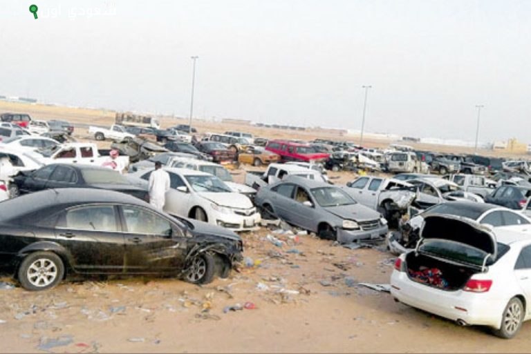 عكاظ تكشف عن لائحة مقترحة لبيع المركبات بالمزاد وأبرز الشروط والموانع