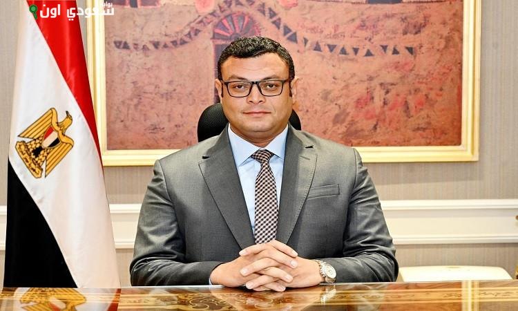 وزير الإسكان والمرافق والمجتمعات العمرانية