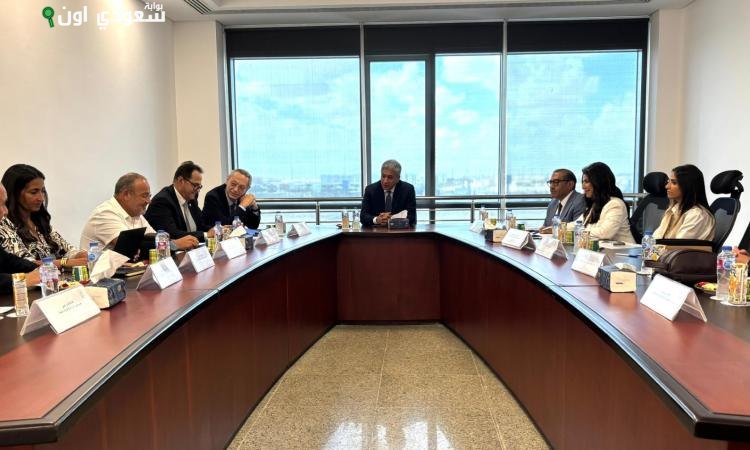 وزير السياحة يبحث مع جمعية رجال أعمال الإسكندرية