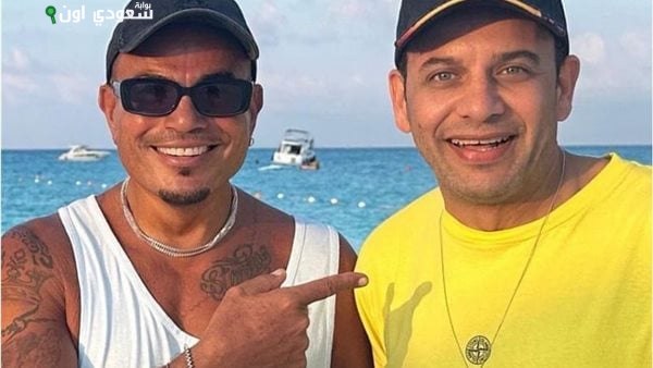 مصطفى قمر يشارك صورة مميزة جمعته مع عمرو دياب لجمهوره قبل قليل