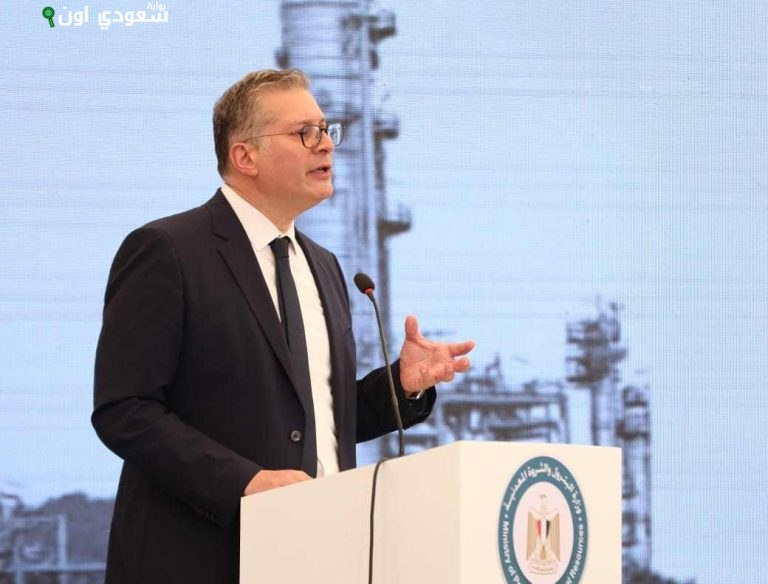 المهندس كريم بدوي وزير البترول