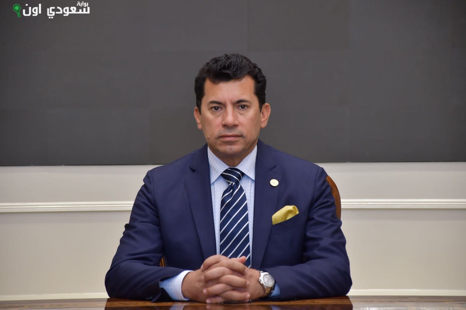 وزير الشباب والرياضة