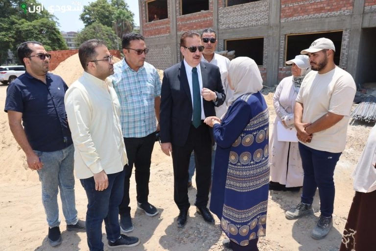 محافظ المنوفية يزور المدارس الجديدة