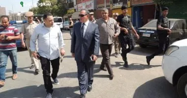 مدير أمن سوهاج يجري جولة تفقدية بالشوارع الرئيسية لمتابعة الأوضاع الأمنية والمرورية