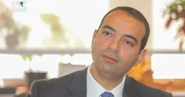 استقالة رئيس صندوق مصر السيادي السابق من نايل سات