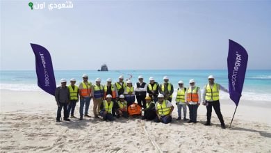المصرية للاتصالات تكمل بنجاح إنزال كابل كورال بريدج البحري