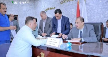 محافظ سوهاج يستمع لمطالب وشكاوى المواطنين خلال اللقاء الجماهيري