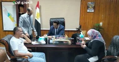 اجتماع دورى لوكيل صحة سوهاج حول النفايات الخطرة