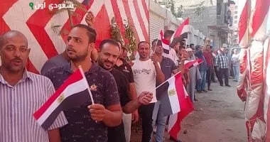 تدفق الناخبين بحملة أعلام مصر في لجنة أبو مناع بحري بانتخابات الشيوخ بقنا