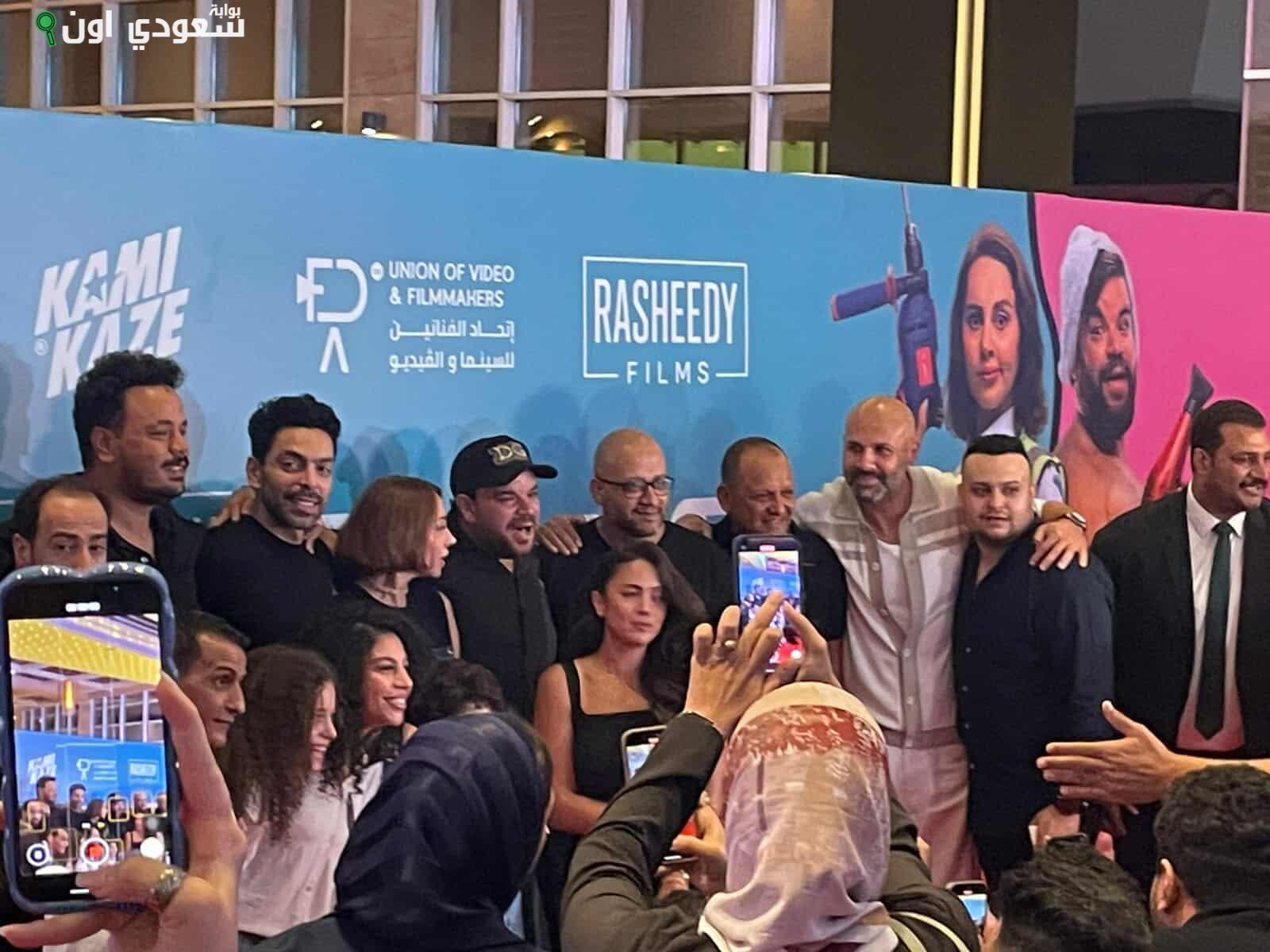 النجوم يحتفلون بالعرض الأول لفيلم "ماما وبابا" في مصر