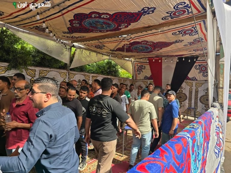 إقبال مرتفع في لجنة مدرسة محمد حسين بالزقازيق خلال انتخابات مجلس الشيوخ