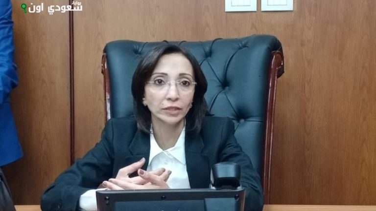 الدكتورة جاكلين عازر، محافظ البحيرة،