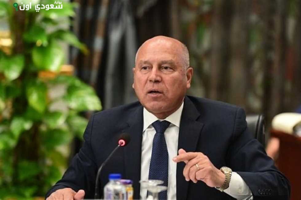 كامل الوزير: إعادة تشغيل مصانع الأسمنت