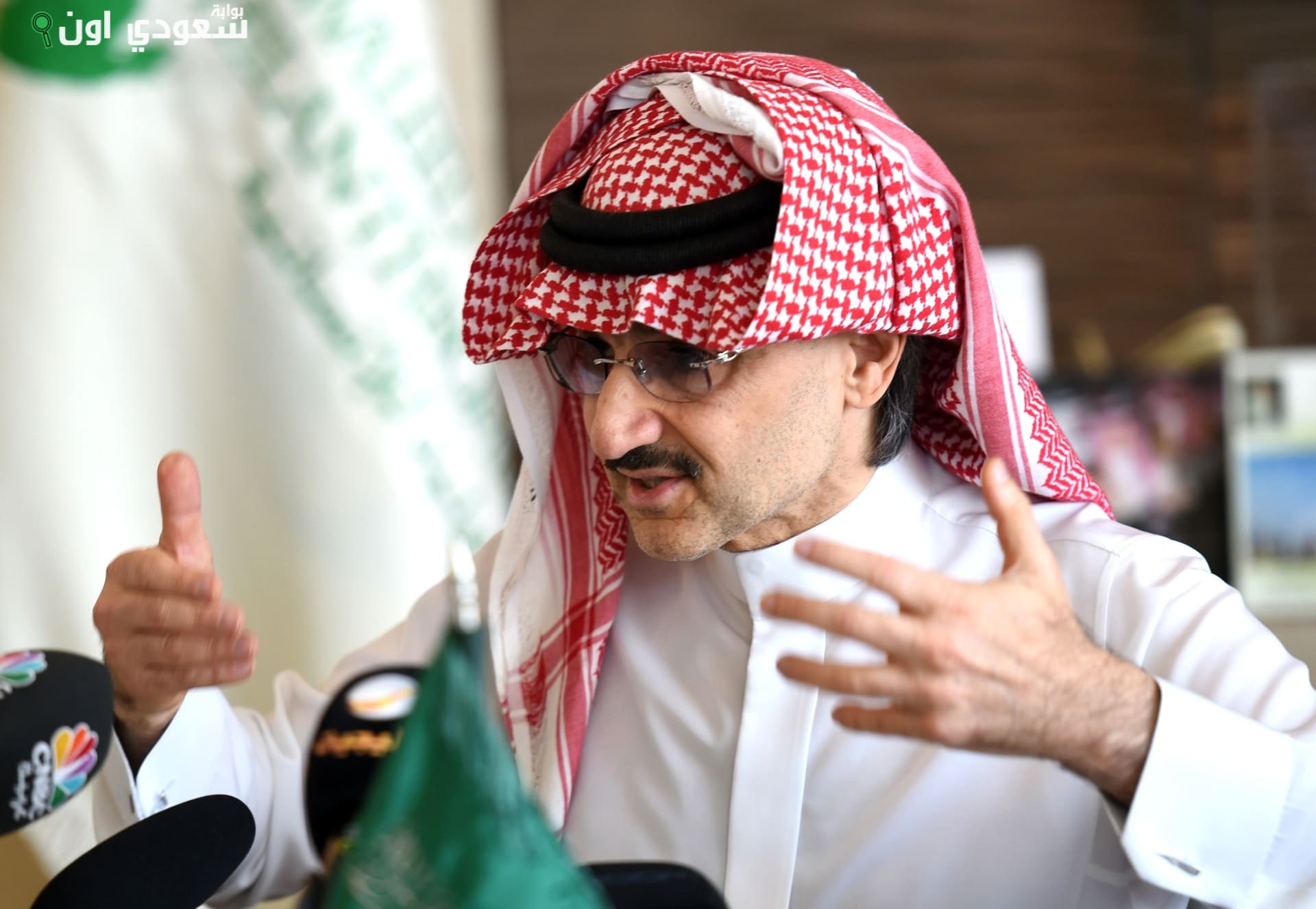 الوليد بن طلال الأقرب لامتلاك نادي الهلال