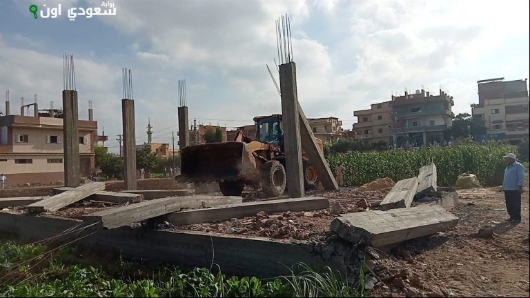 إزالة 8 مخالفات على الأراضي الزراعية