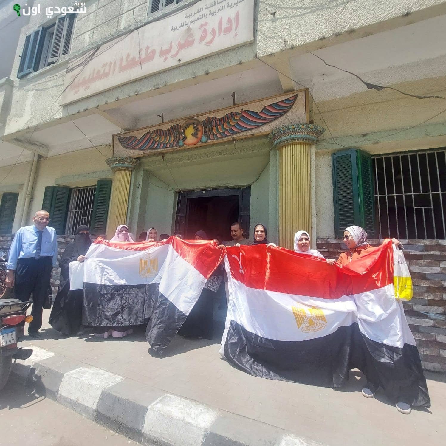 الصورة الرئيسية للمقال: العاملون بالتربية والتعليم في الغربية يساهمون في انتخابات الشيوخ بمدينة طنطا