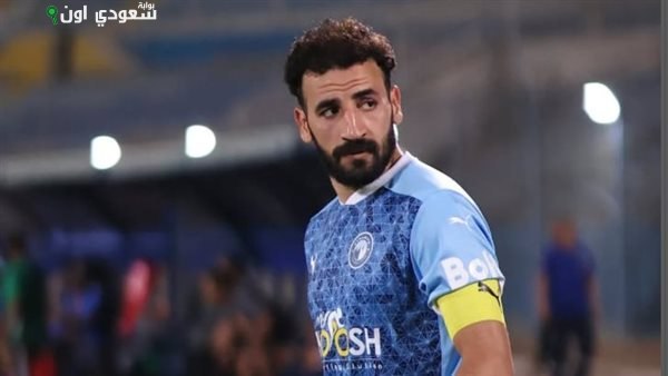 مهند لاشين، لاعب النادي بيراميدز
