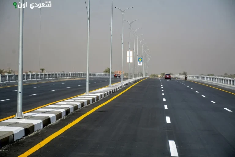 تطور شبكات الطرق في سوهاج: من ممرات ترابية إلى طرق حديثة