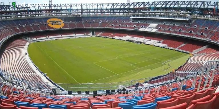 وفد من اليويفا يعاين تقدم أشغال كامب نو