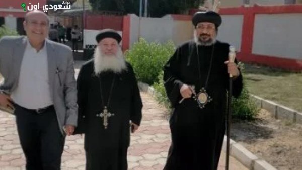 أسقف عام كنائس الوادي الجديد والواحات يشارك في انتخابات الشيوخ بصوته