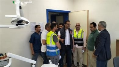 وكيل صحة سوهاج يحقق مع طبيب وممرض بمستشفى طما المركزى