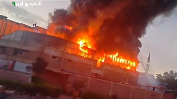 إخماد حريق ضخم في مصنع بلاستيك بالقناطر الخيرية