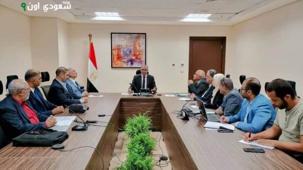 "إسماعيل" يؤكد دعم الصناعة المحلية وتوطين المهمات الكهروميكانيكية