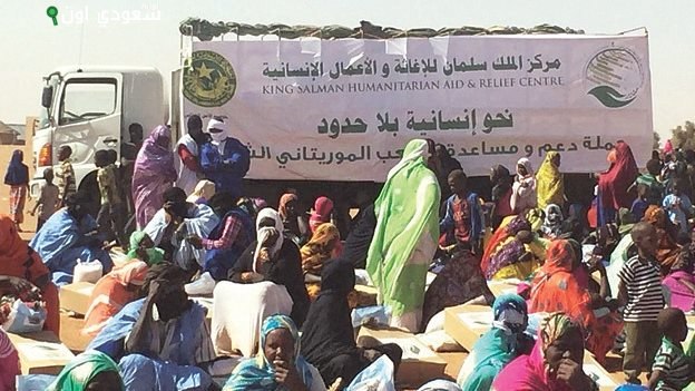 الصورة الرئيسية للمقال: السعوديون يتفانون في الأعمال الإنسانية بلا حدود