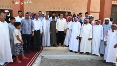 محافظ جنوب سيناء يجتمع بالأهالي ويكشف عن مشروعات بطابا