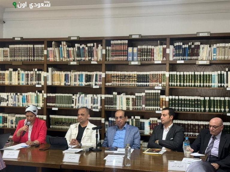 احتفال مميز بتوقيع كتاب ابن تغرى بردى تحت رعاية "الأعلى للثقافة"