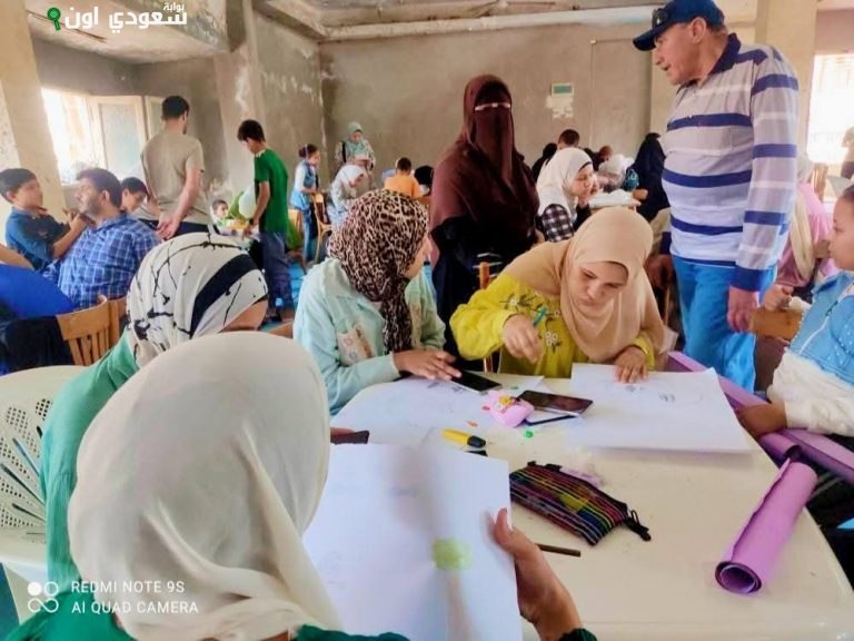 مسابقة فنية للرسم الفوري بشباب قلين بمشاركة 100 موهبة