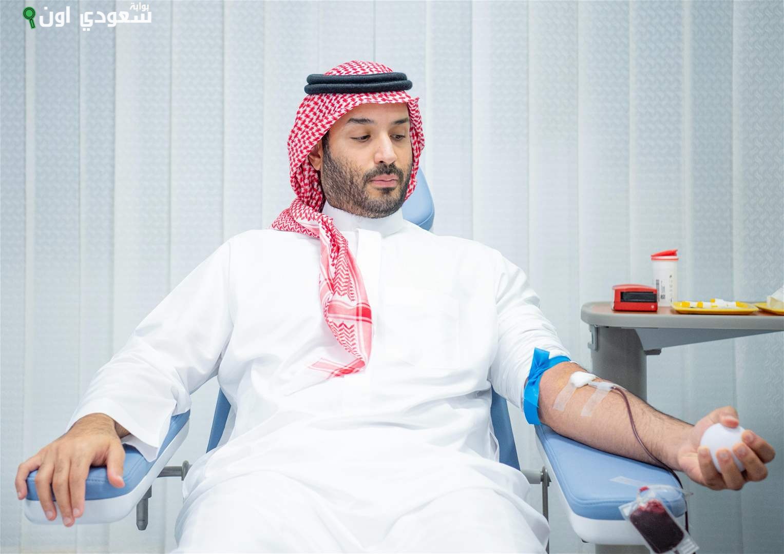 الأمير محمد بن سلمان يتبرع بالدم