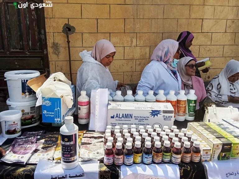 توزيع الأدوية وعلاج آلاف الحيوانات بقافلة بيطرية في كفر الشيخ