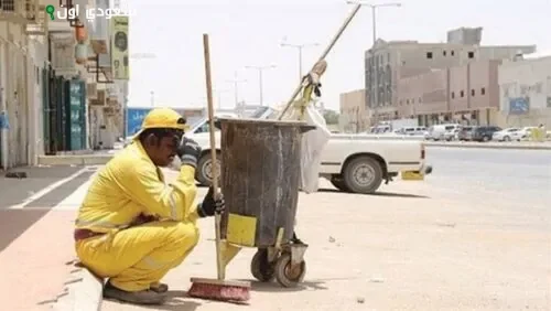 محافظ الإسماعيلية يوقف عمال النظافة خلال ذروة الحرارة