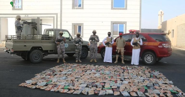 الأمن السعودي يحبط محاولات تهريب مخدرات في عسير وجازان
