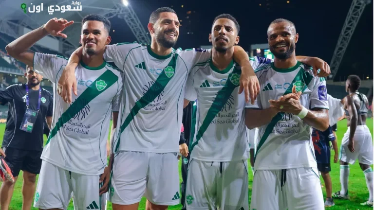 الأهلي يتوج بالسوبر السعودي