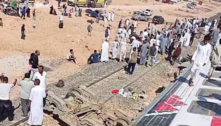 انقلاب عربتي قطار مطروح القاهره