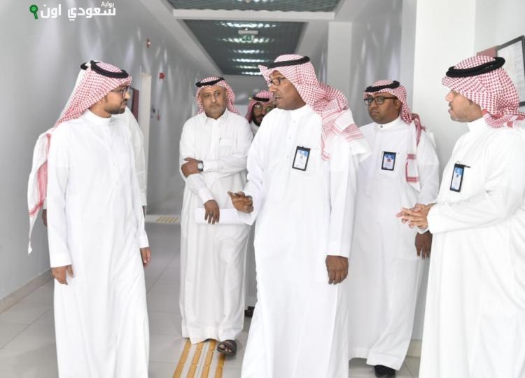 رئيس جامعة جازان يتفقد جاهزية الكليات استعدادًا للعام الجامعي الجديد