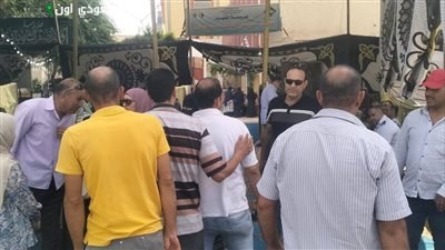 لجنة هندسية تفحص عقارات بالزقازيق بعد حريق مطعم مشويات وإصابة عامل